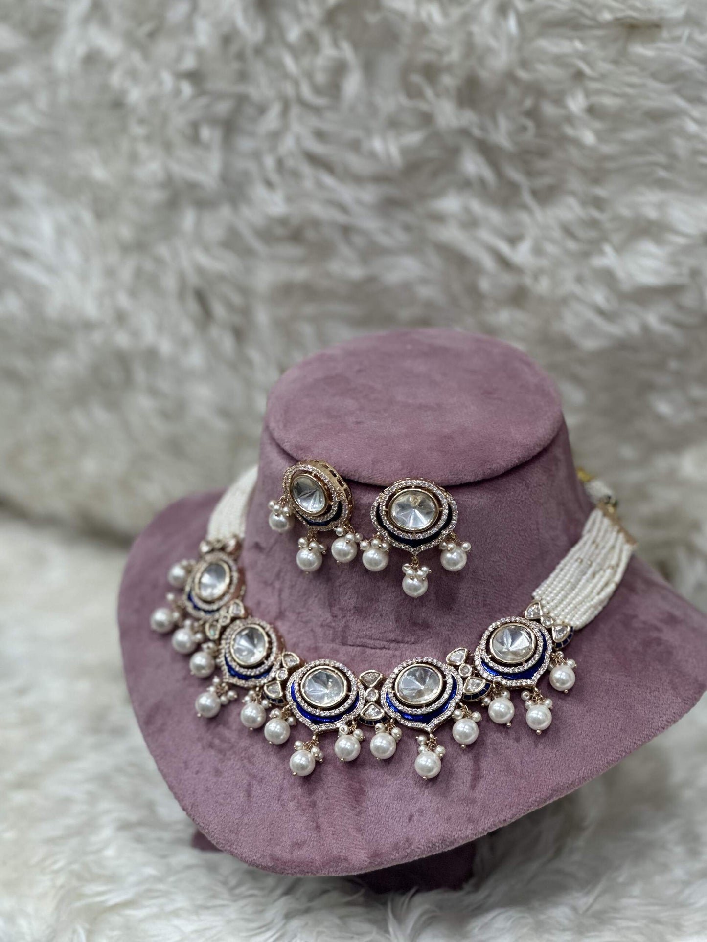 Raabiya Necklace and Earrings Set