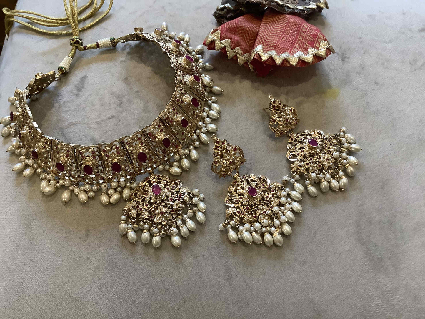 Rangeen Necklace and Earrings Set