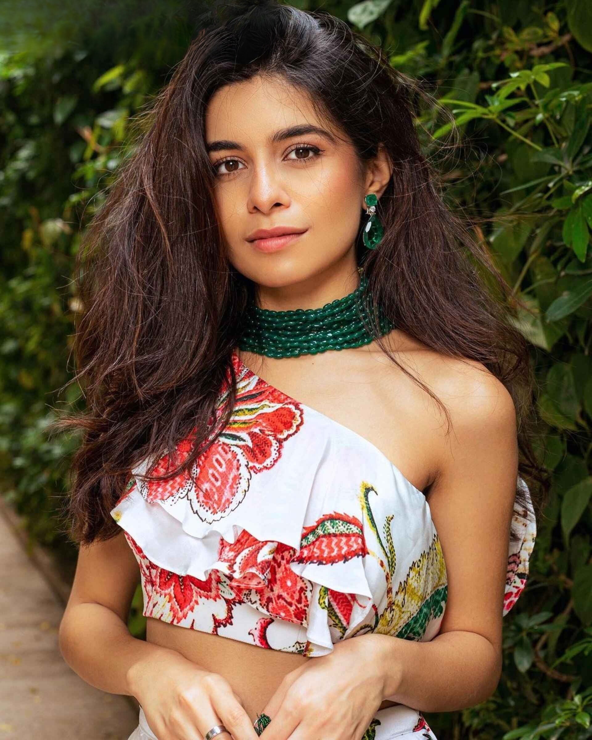 Emerald Onyx Necklace And Earrings