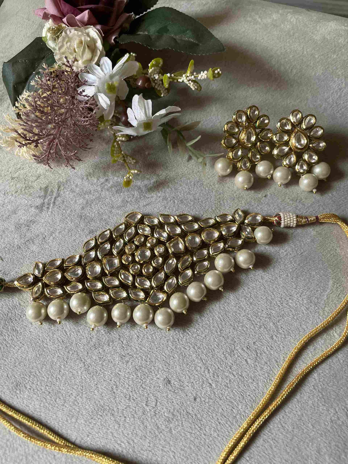 Nazrana Set with Floral Earrings