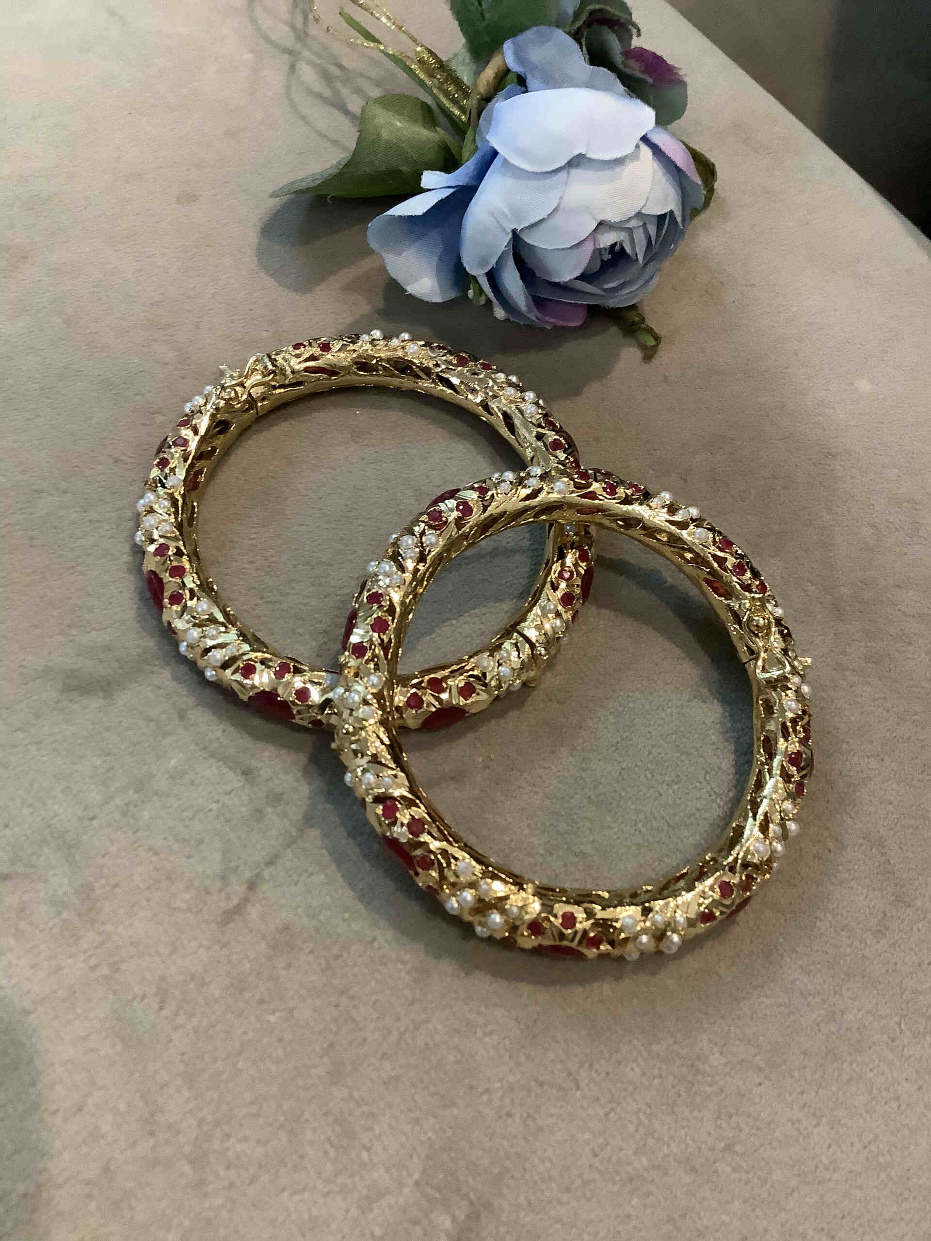 Rani Stone Bangles – Meraki Mumbai